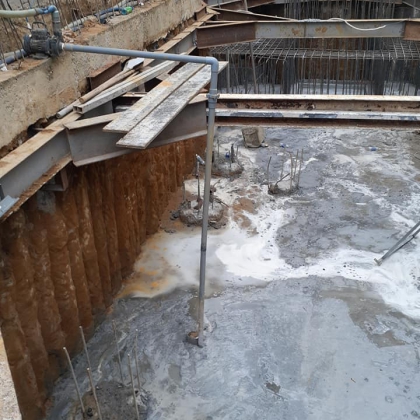 Thi công ép cọc cừ Larsen